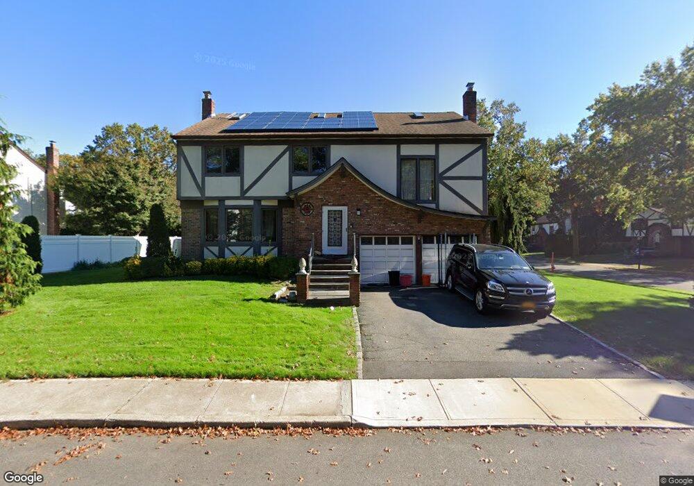 2 Cindy Ct, Westbury, NY 11590 - photo 1