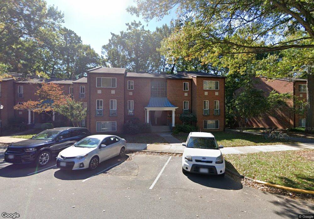 11821 Breton Ct unit 11B, Reston, VA 20191 - photo 1