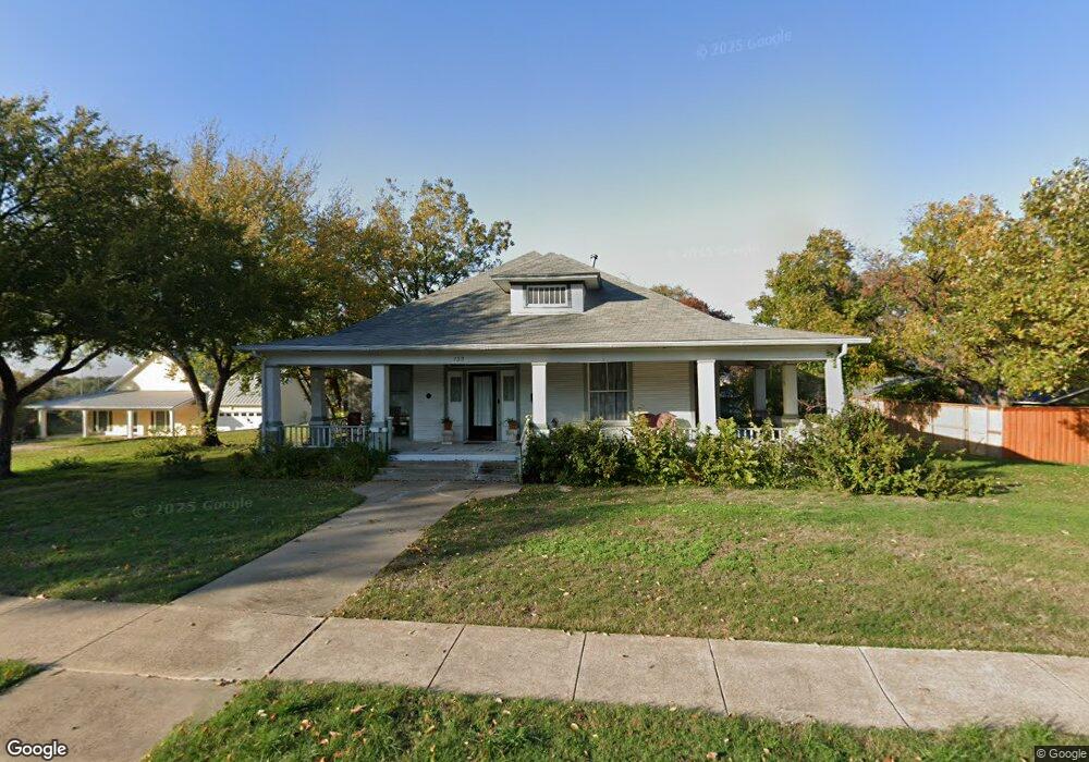 130 Moore St, Grand Prairie, TX 75050 - photo 1