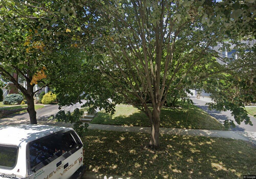 188 Fallis Rd, Columbus, OH 43214 - photo 1