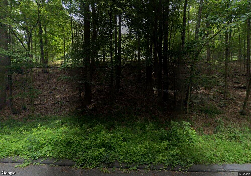 129 Minuteman Rd, Ridgefield, CT 06877 - photo 1