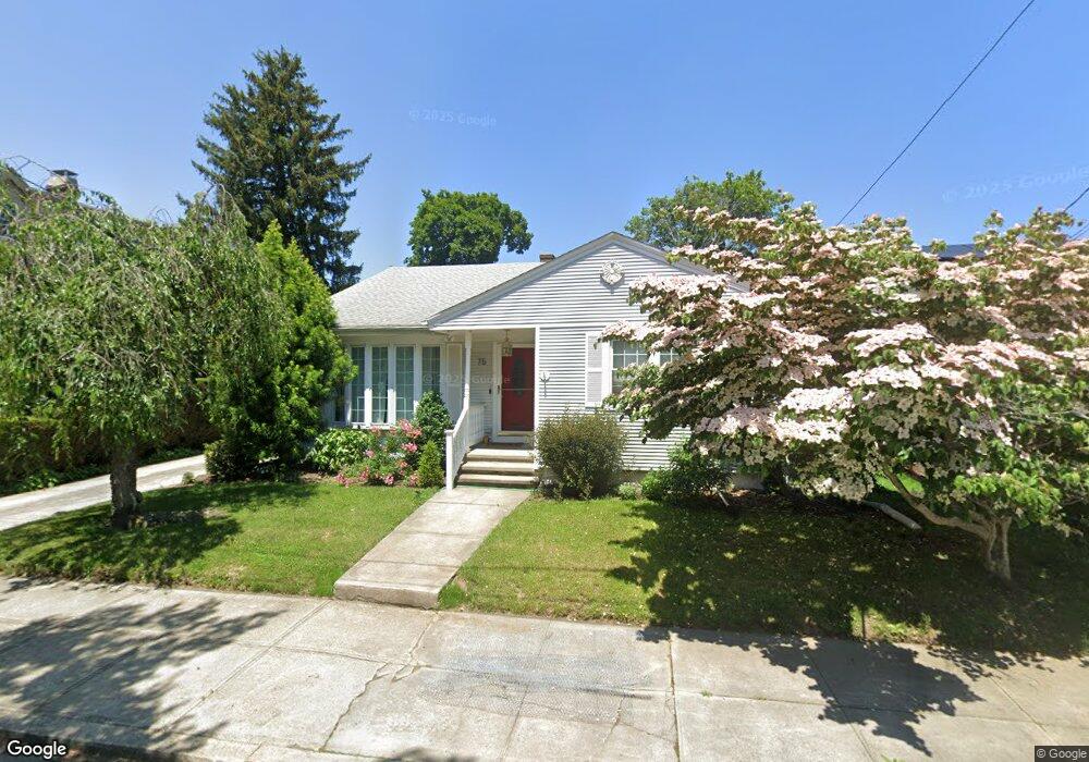 75 Scott St, Pawtucket, RI 02860 - photo 1