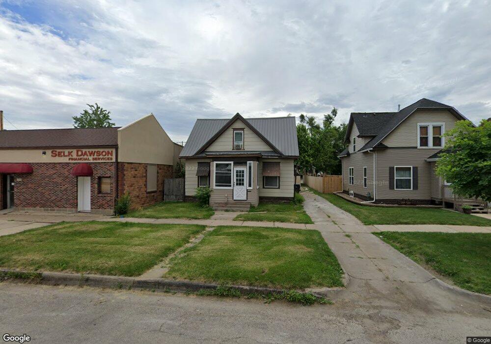 509 10th St SW, Cedar Rapids, IA 52404 - photo 1
