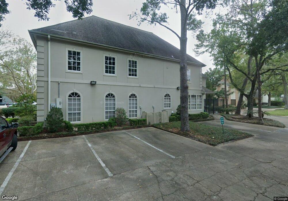 10110 Valley Forge Dr, Houston, TX 77042 - photo 1