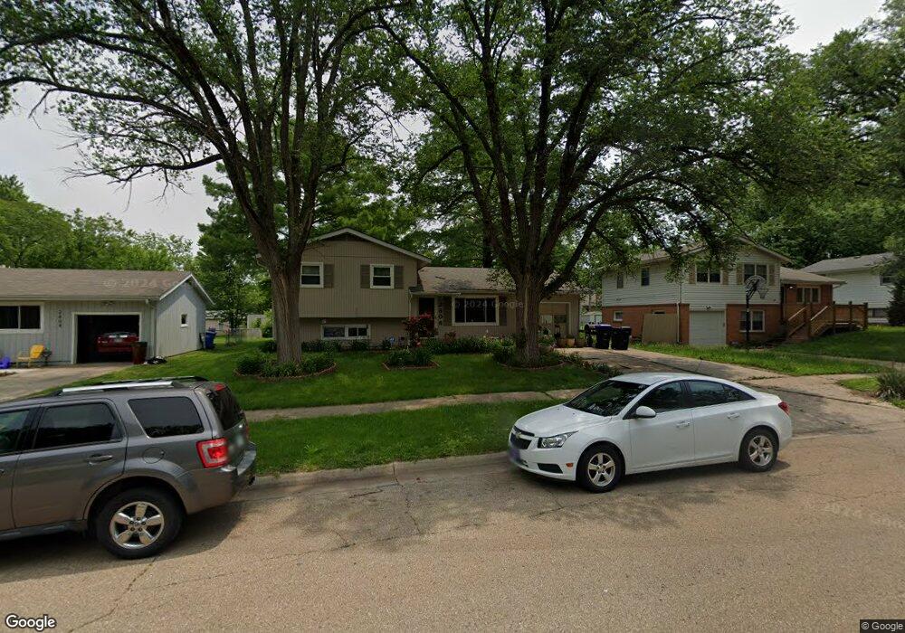 2808 SW Sunset Rd, Topeka, KS 66614 - photo 1