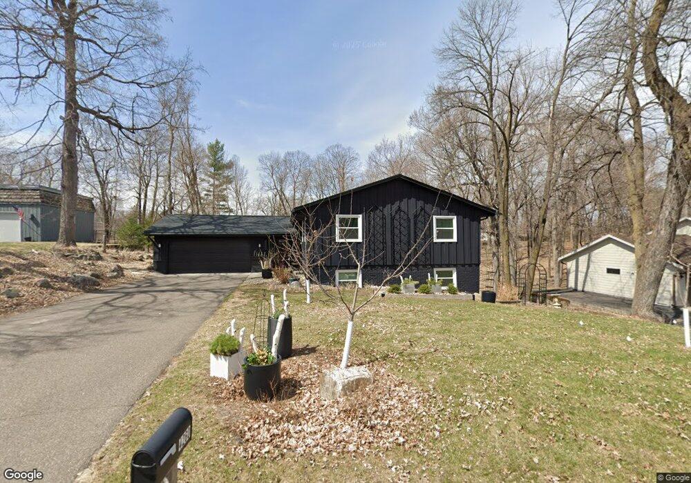 4260 Winchester Ct, Minnetonka, MN 55345 - photo 1