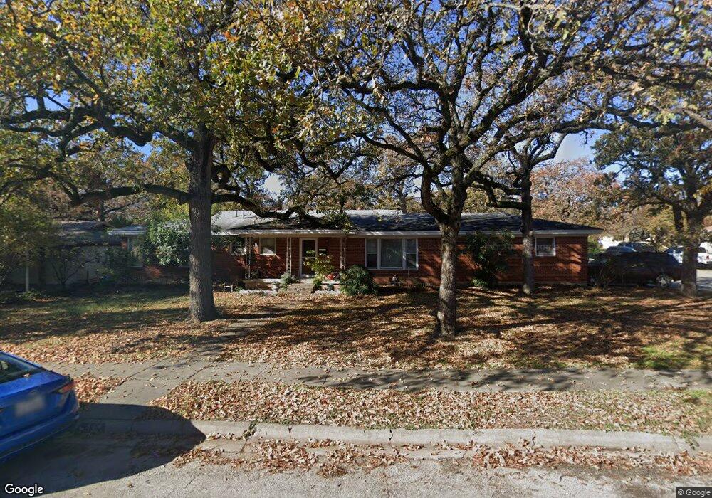 937 Glenda Dr, Bedford, TX 76022 - photo 1