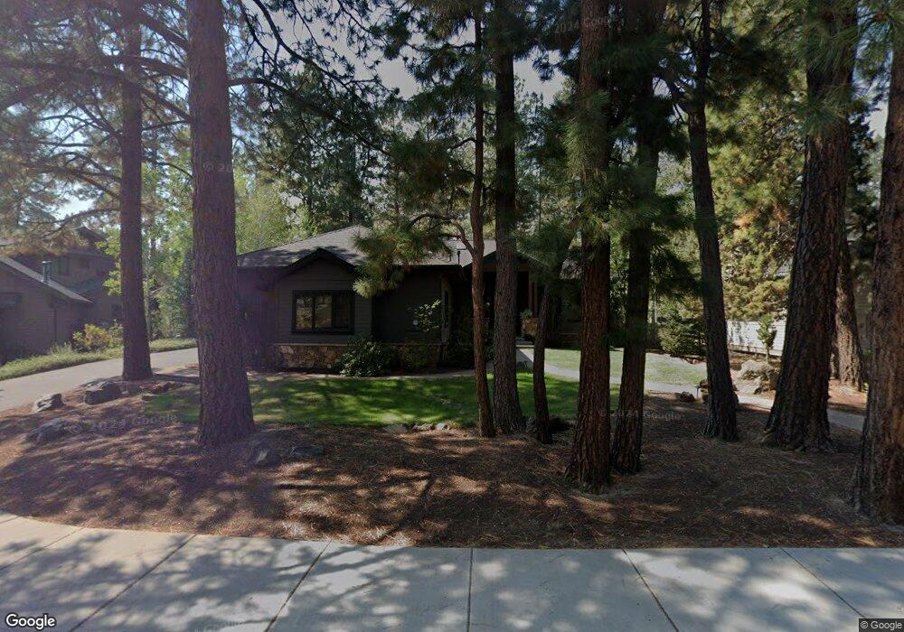 2671 NW Niagara Ct, Bend, OR 97702 - photo 1