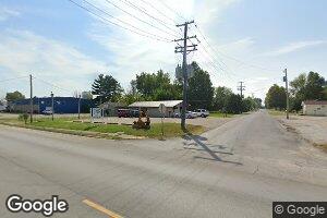 102 Sycamore Ave, Newton, IL 62448