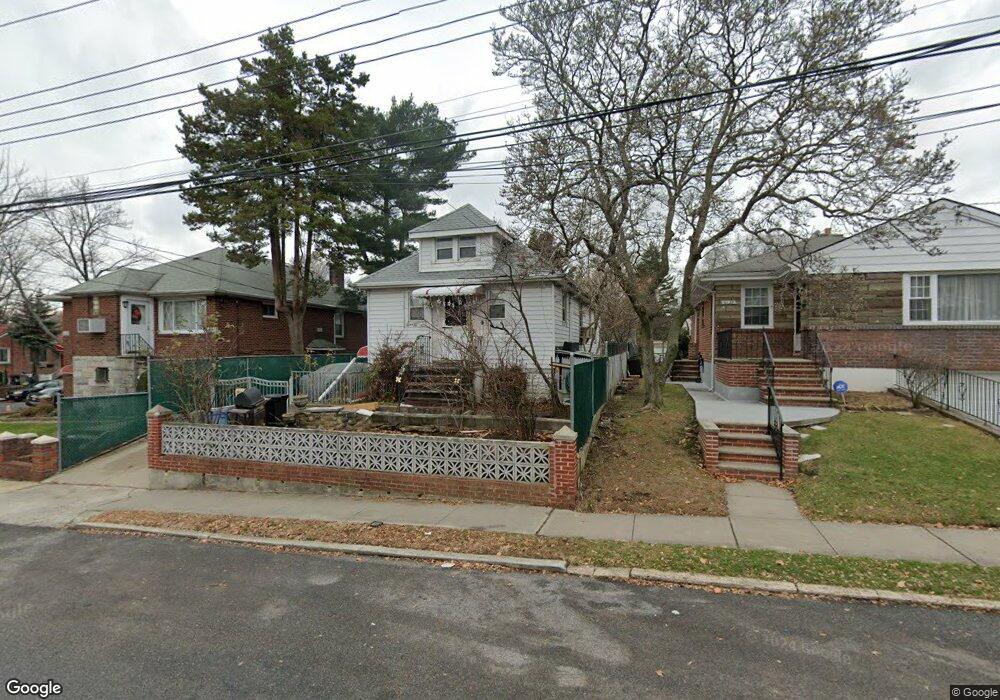 6130 136th St, Flushing, NY 11367 - photo 1