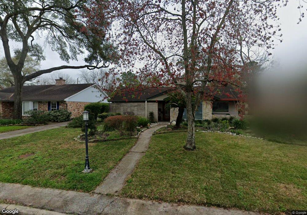 2319 Blue Water Ln, Houston, TX 77018 - photo 1