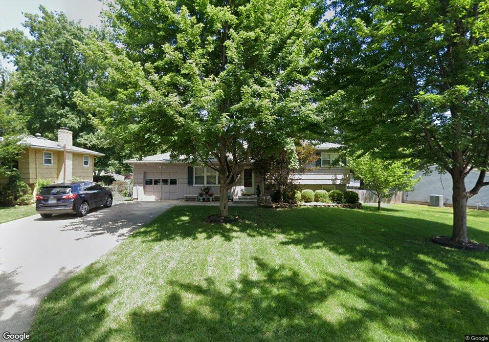 7109 Melrose Ln, Shawnee, KS 66203 - photo 1