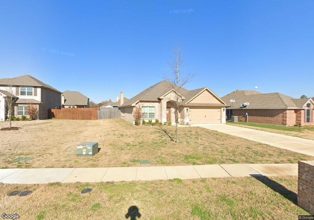 1504 Golden Spike Dr, Ennis, TX 75119 - photo 1