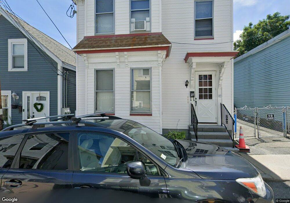 27 Abbott St, Lowell, MA 01852 - photo 1