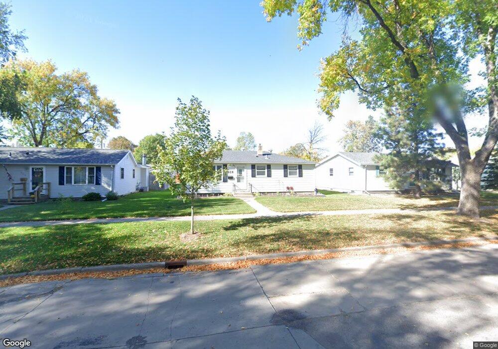 928 S 17th St, Grand Forks, ND 58201 - photo 1