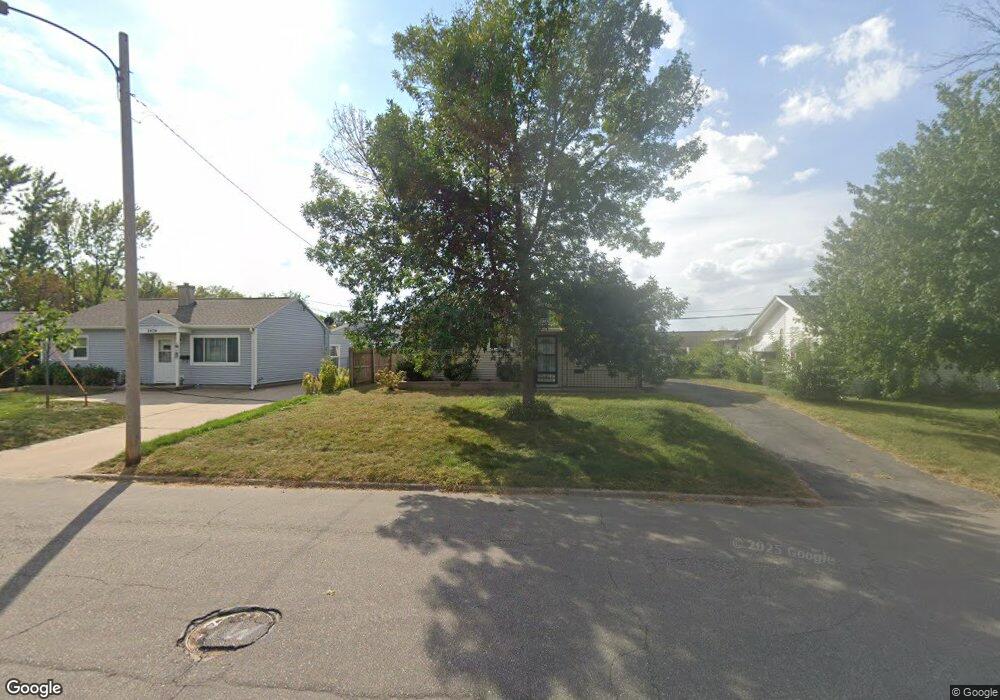 2430 Linwood St SW, Cedar Rapids, IA 52404 - photo 1