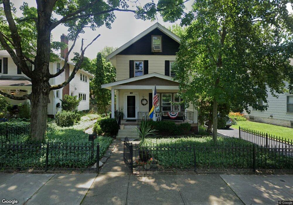 45 W Kenworth Rd, Columbus, OH 43214 - photo 1