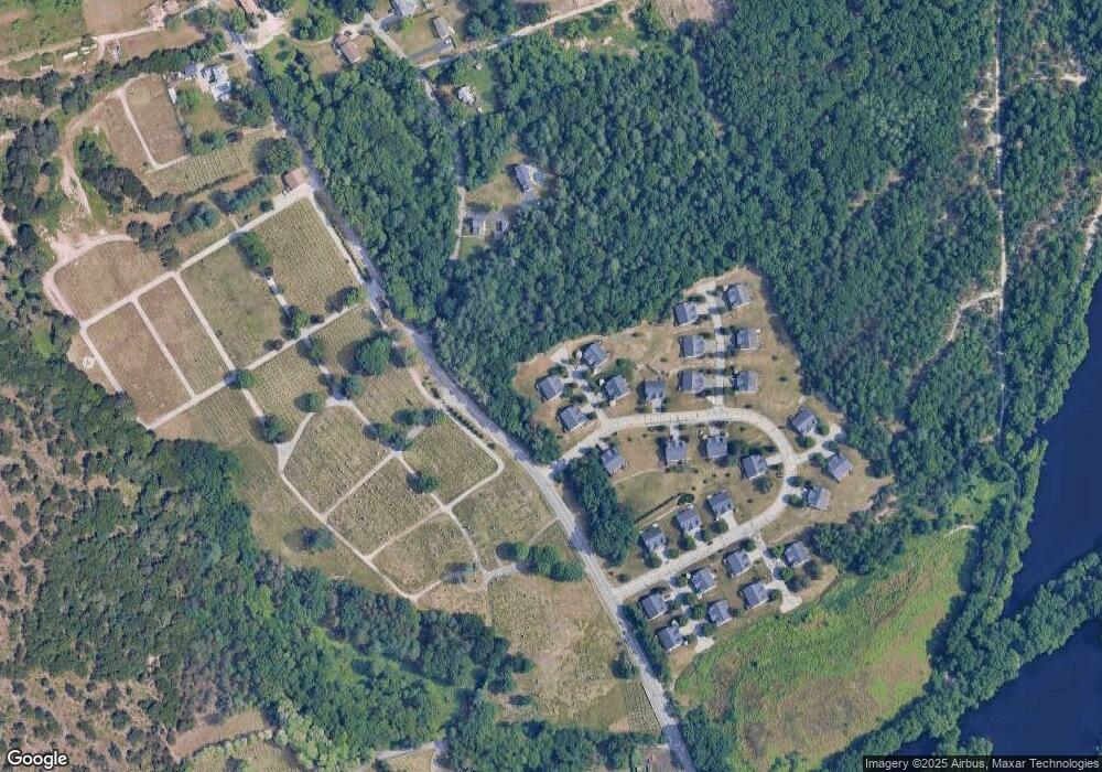 78 Fox Run Rd, Blackstone, MA 01504 - photo 1