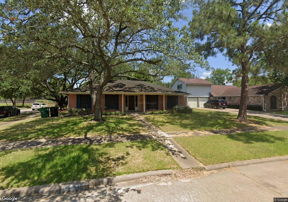 9703 Kirkfalls Dr, Houston, TX 77089 - photo 1