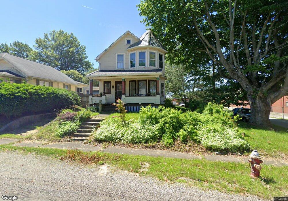 401 Charlotte St, Bucyrus, OH 44820 - photo 1