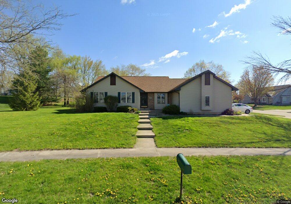 1010 S 15 Ave W, Newton, IA 50208 - photo 1