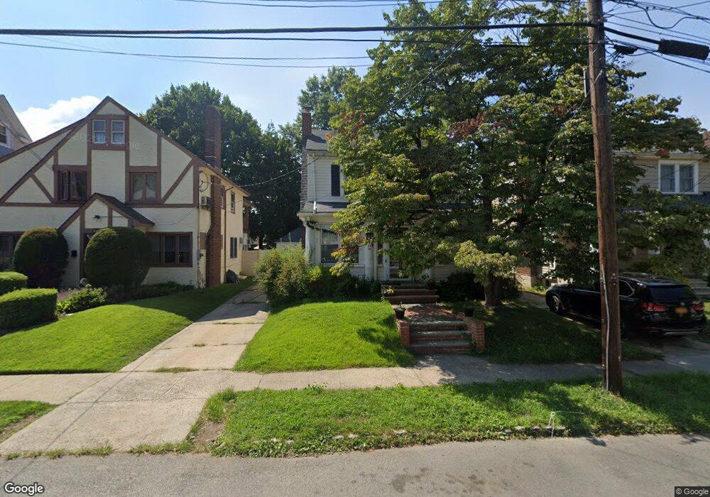 4336 170th St, Flushing, NY 11358 - photo 1