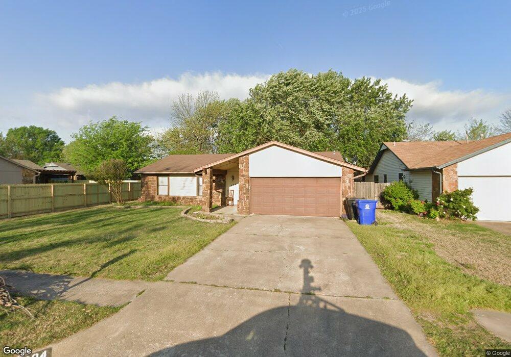 1804 N Eucalyptus Ave, Broken Arrow, OK 74012 - photo 1