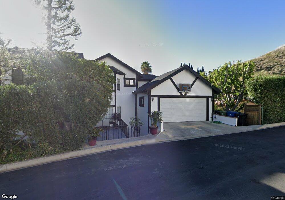 5000 Llano Dr, Woodland Hills, CA 91364 - photo 1