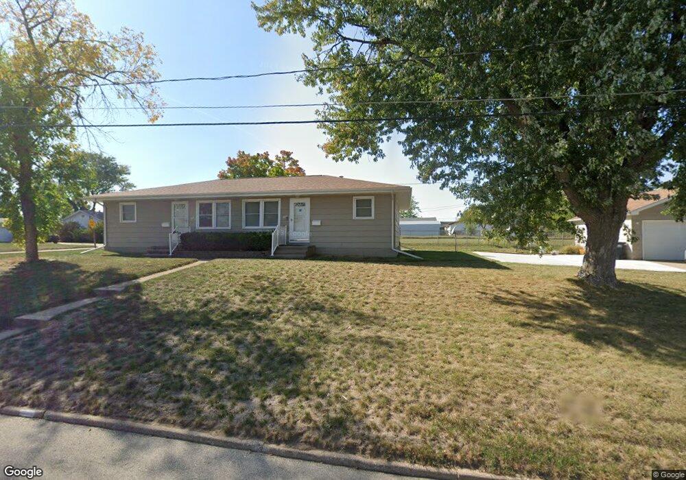 206-208 B Ave, Hiawatha, IA 52233 - photo 1