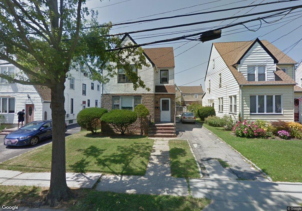 9 Jackson Rd, Valley Stream, NY 11581 - photo 1