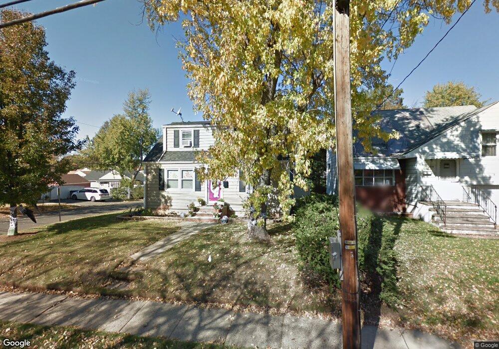 552 Chain o Hills Rd, Colonia, NJ 07067 - photo 1