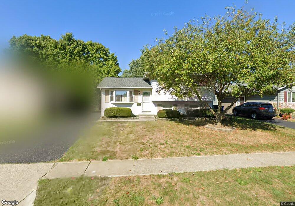 5577 Aqua St, Columbus, OH 43229 - photo 1