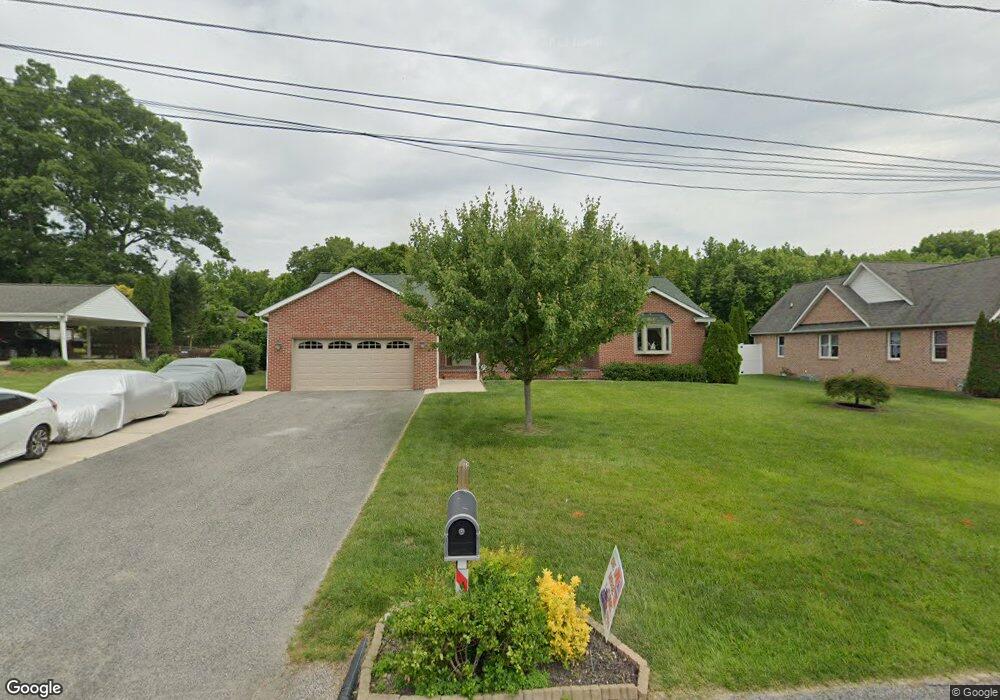 5816 Gambrill Rd, White Marsh, MD 21162 - photo 1