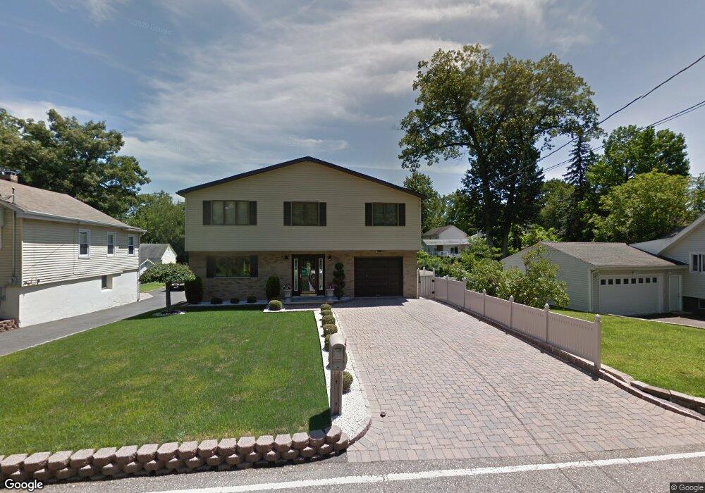 414 Riverview Dr, Totowa, NJ 07512 - photo 1