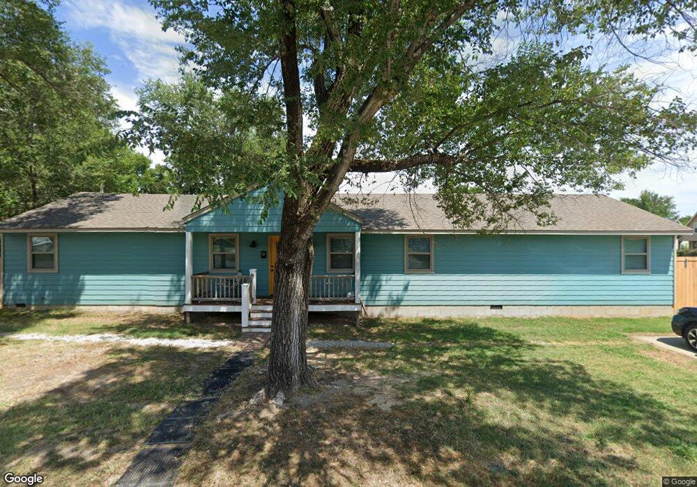 311 S Broadway St, Skiatook, OK 74070 - photo 1