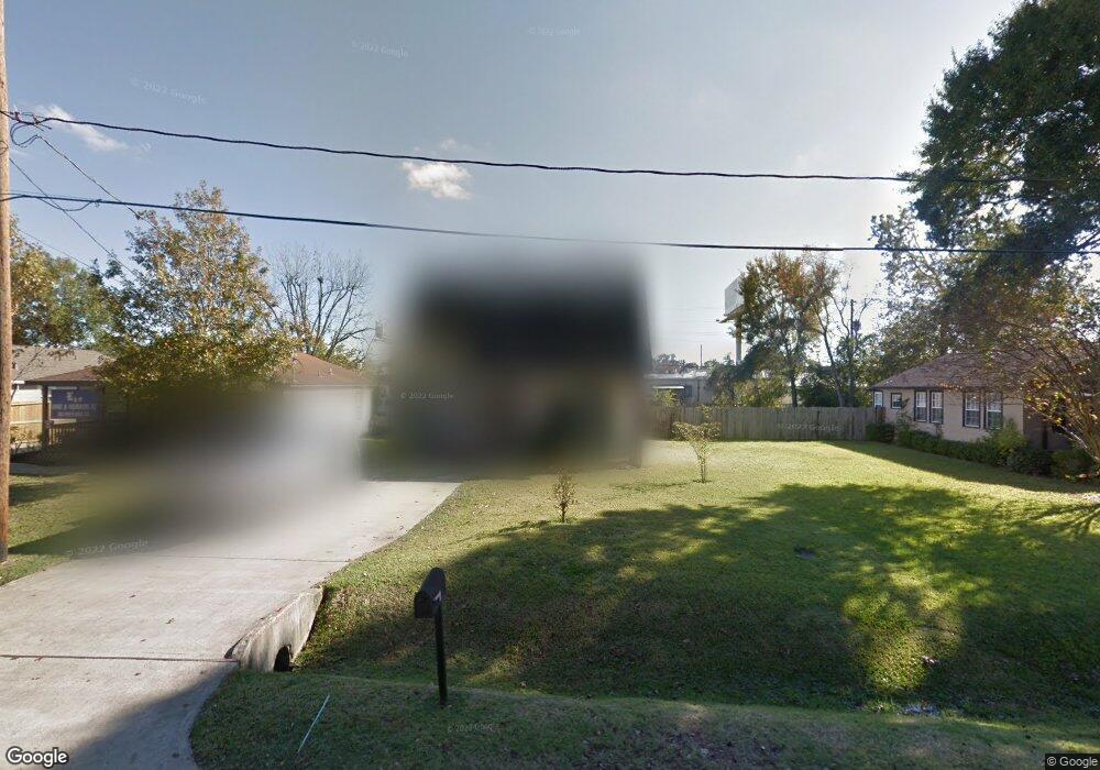 707 Mason St, Tomball, TX 77375 - photo 1