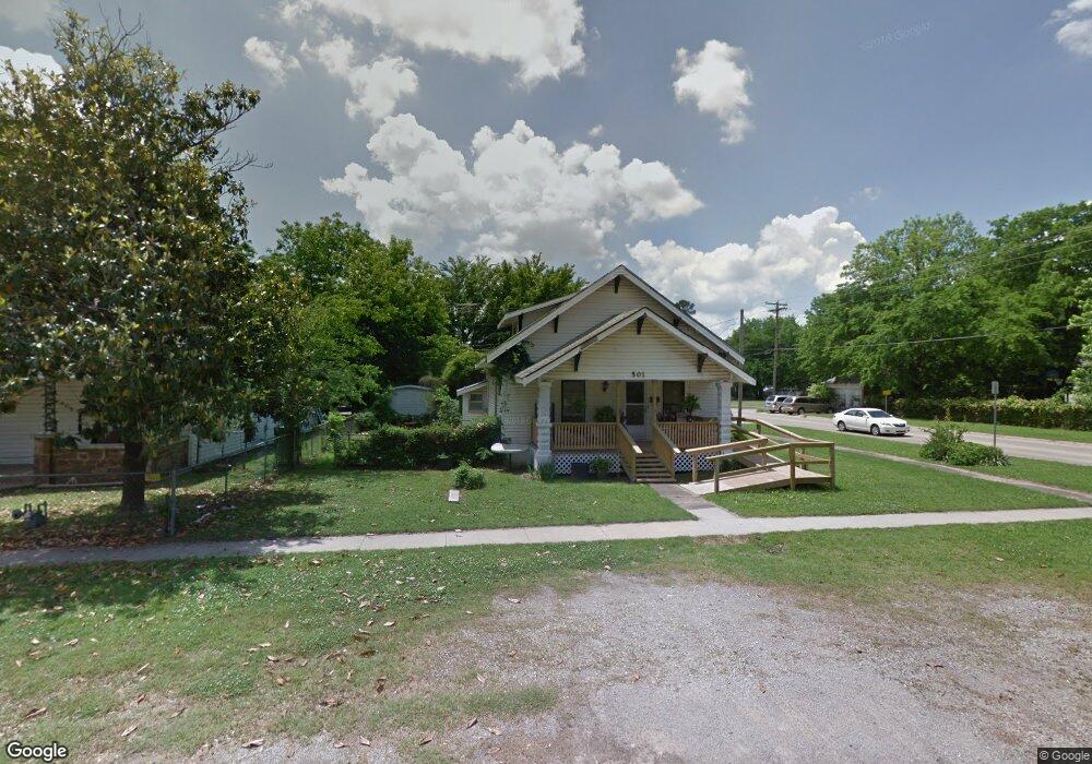 501 E 4th St, Claremore, OK 74017 - photo 1