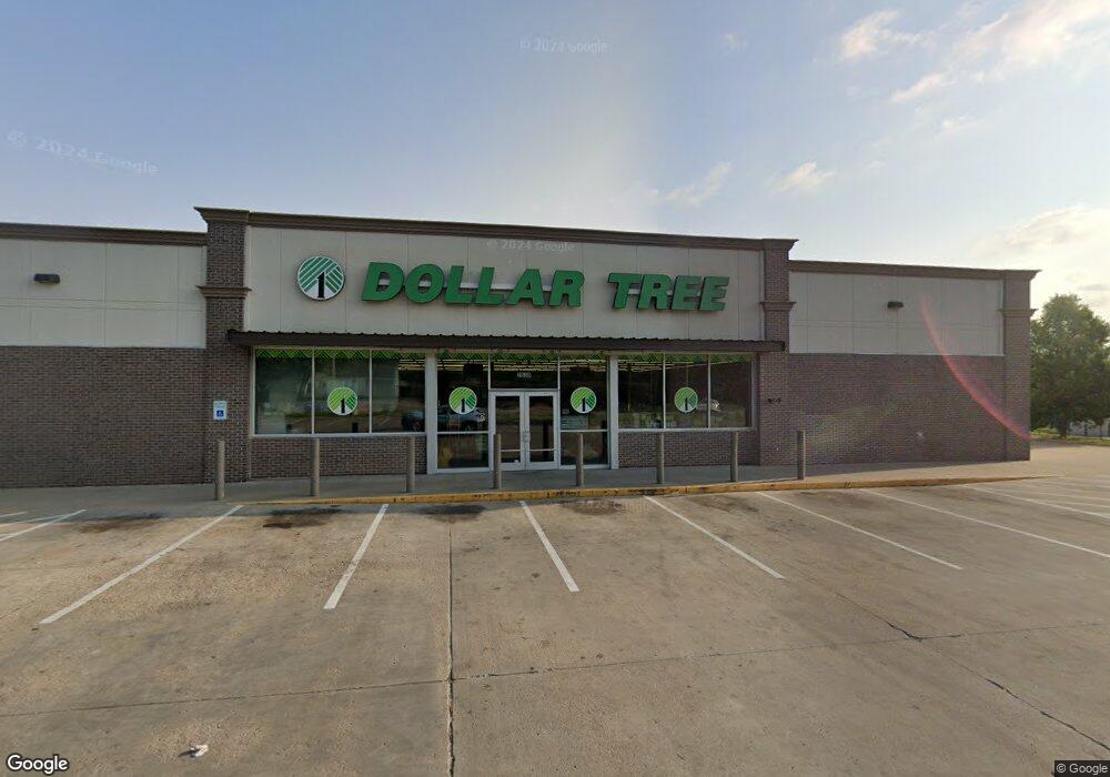 2630 SW 6th Ave, Topeka, KS 66606 - photo 1