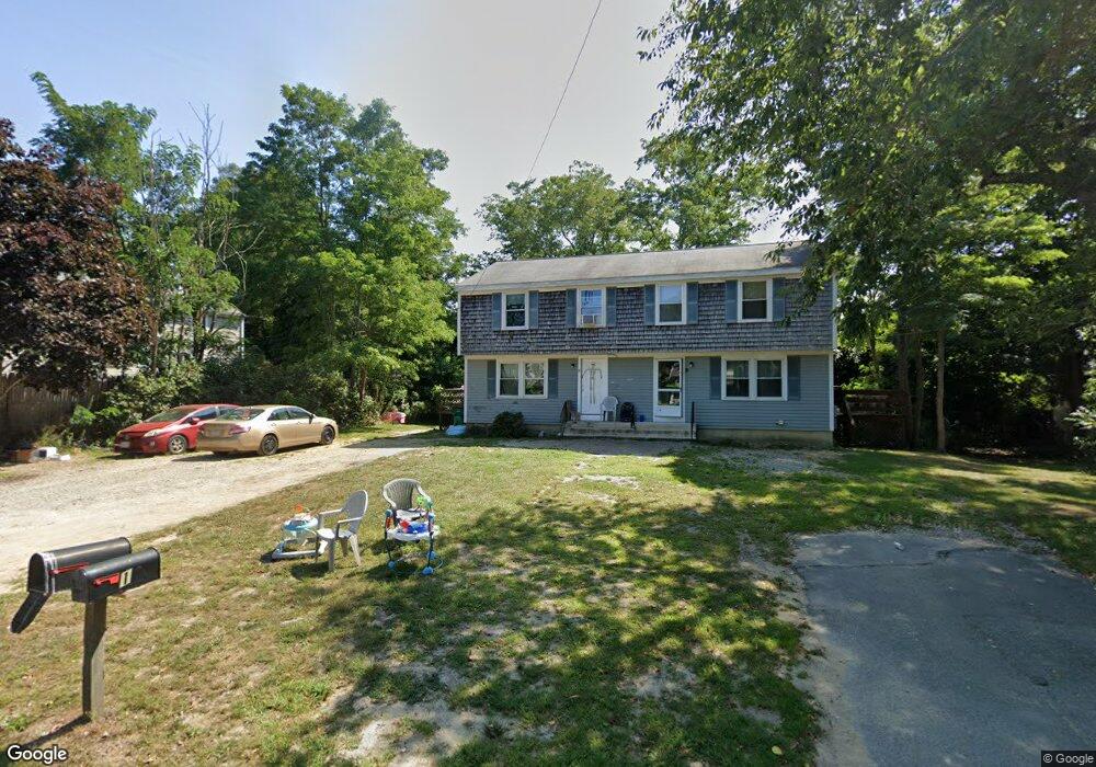 8-10 Harpoon Ln, Yarmouth Port, MA 2675 - photo 1