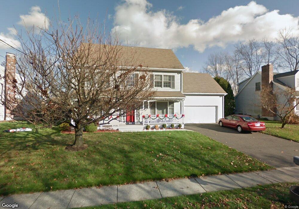 330 Wigwam Ln, Stratford, CT 06614 - photo 1