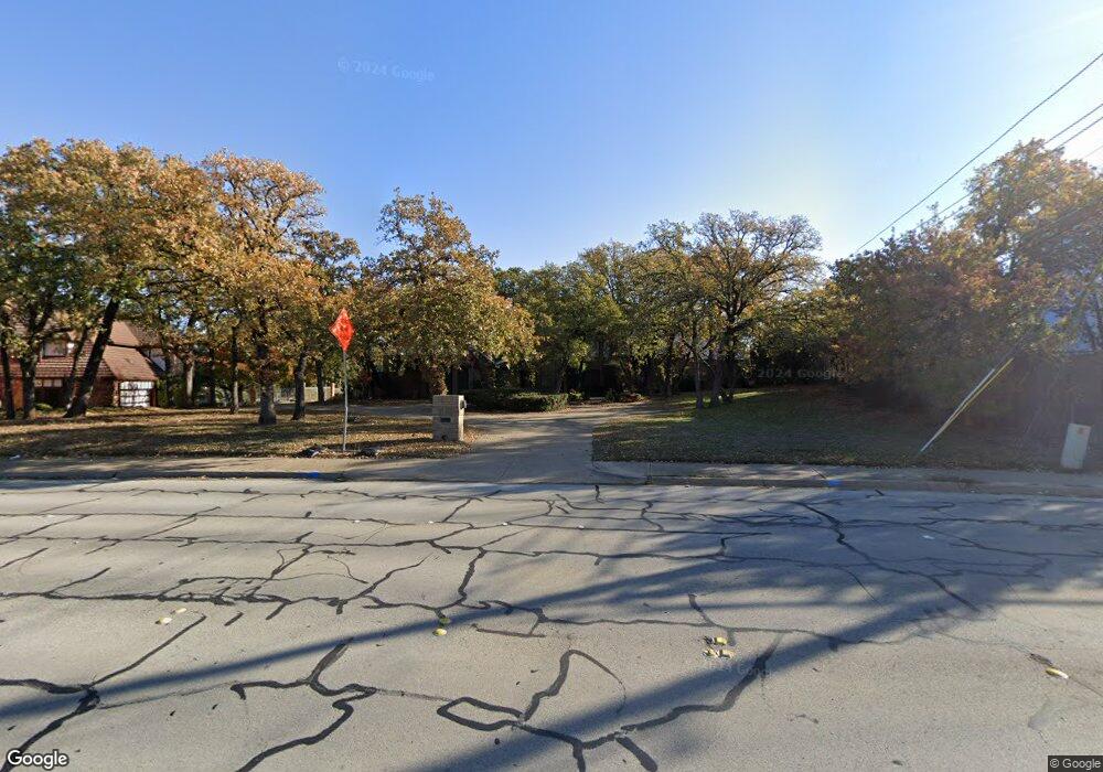 2500 Norwood Dr, Hurst, TX 76054 - photo 1