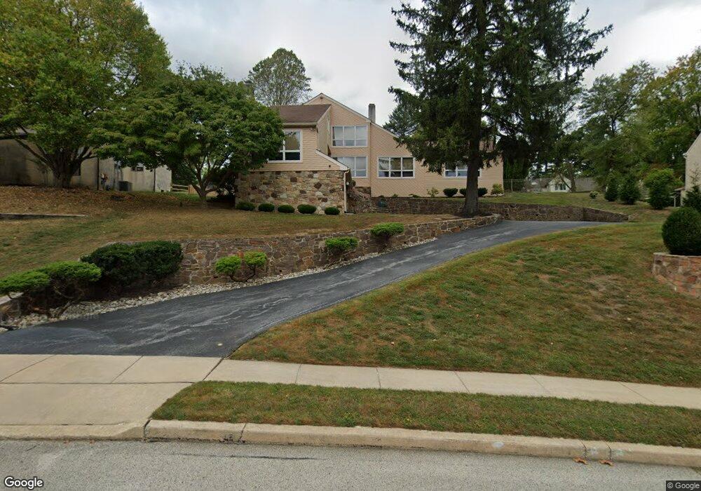 102 Diane Dr, Broomall, PA 19008 - photo 1