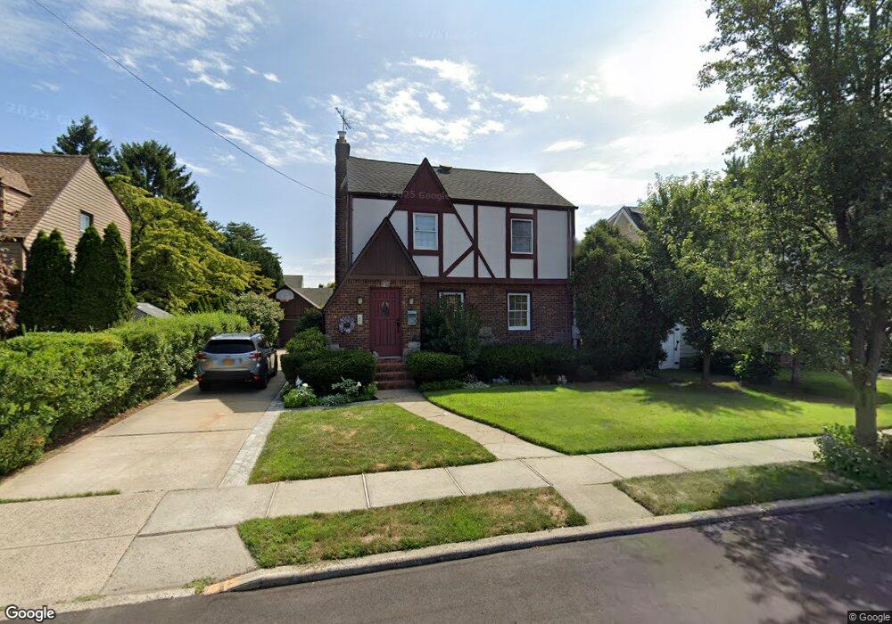 54 Daffodil Ave, Franklin Square, NY 11010 - photo 1