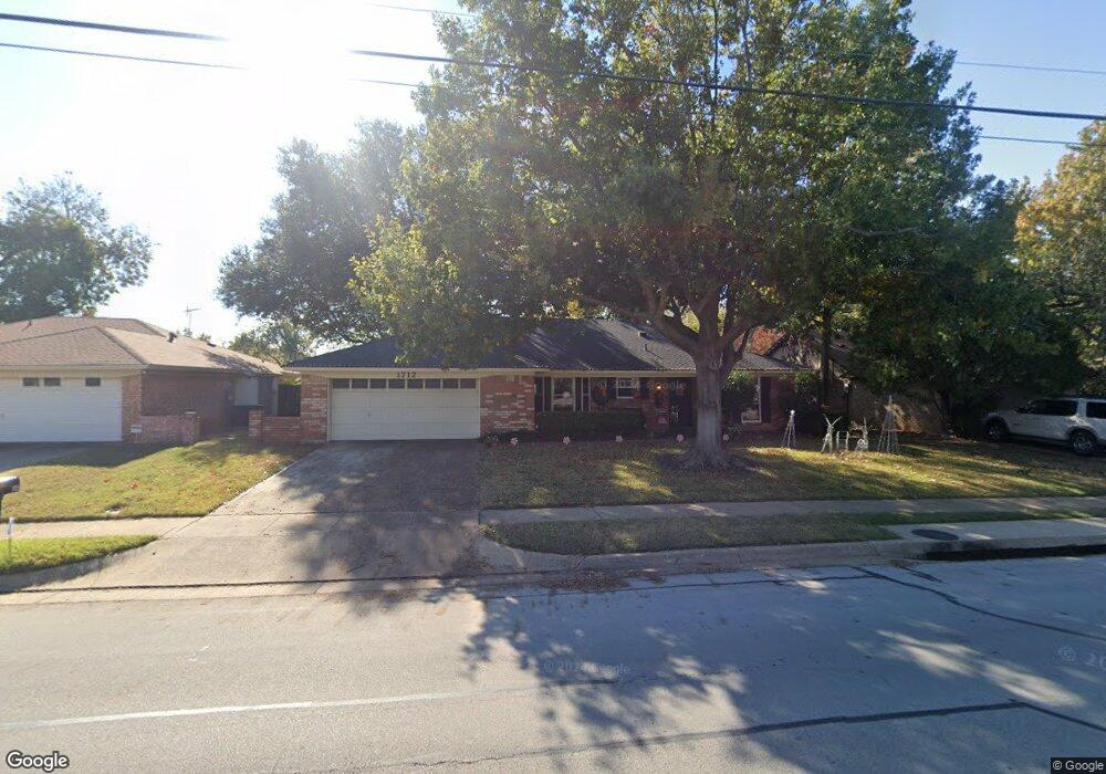 1712 Schumac Ln, Bedford, TX 76022 - photo 1