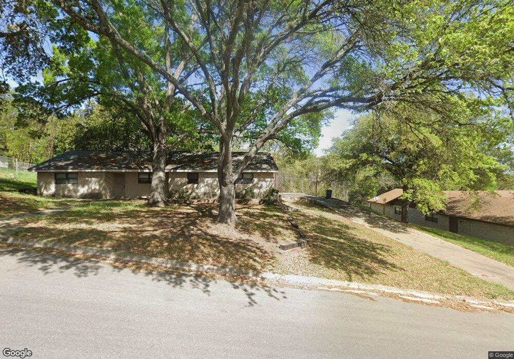 211 Oakridge Dr, San Marcos, TX 78666 - photo 1