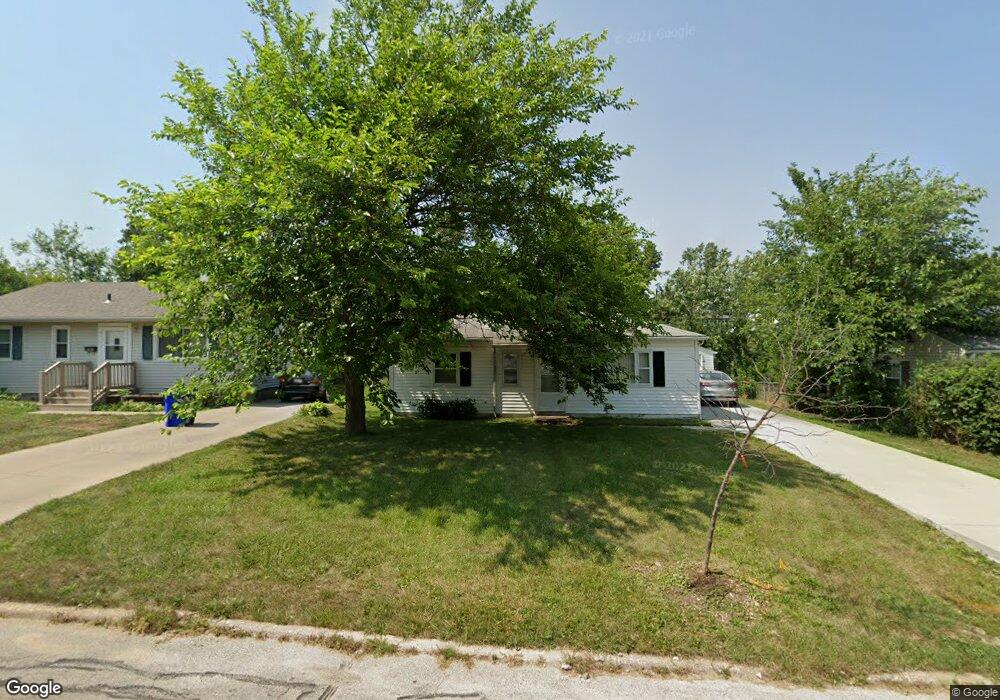 2428 Reynolds Ave SW, Cedar Rapids, IA 52404 - photo 1