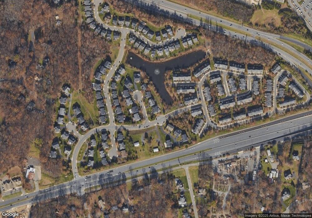 4929 Cahoon Ct, Fairfax, VA 22030 - photo 1