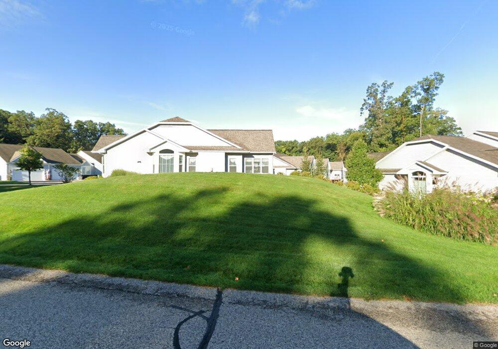 2564 Summit Ridge Dr NE unit 33, Grand Rapids, MI 49505 - photo 1