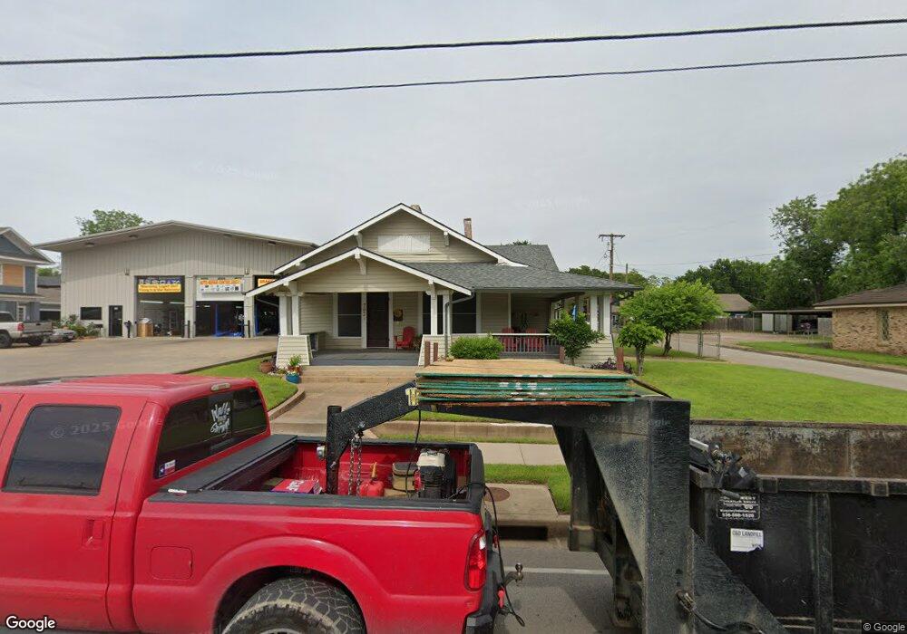 702 N Main St, Cleburne, TX 76033 - photo 1