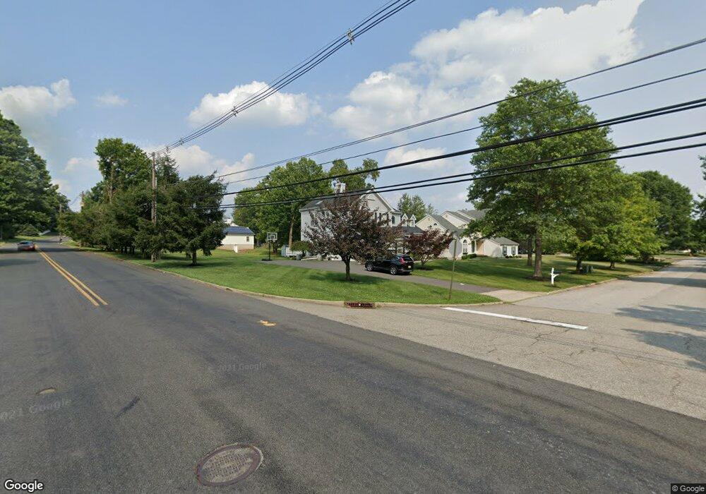 501 Woodside Ln, Branchburg, NJ 08876 - photo 1